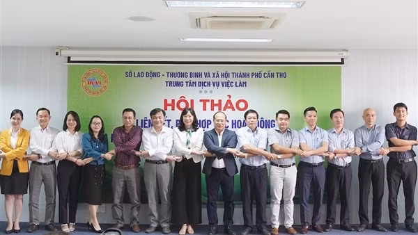 Kết nối nhà trường - trung tâm - doanh nghiệp trong xuất khẩu lao động