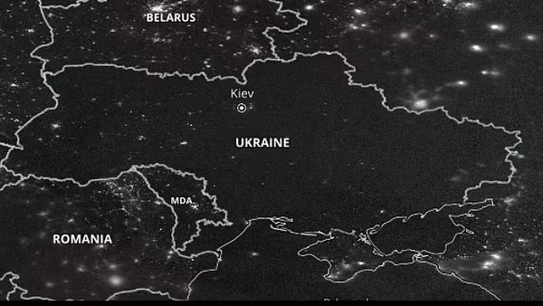 Ukraine chìm trong bóng tối trên ảnh vệ tinh NASA