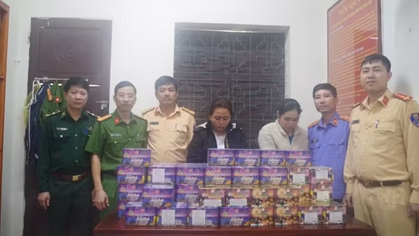 Triệt xóa đường dây pháo lậu từ biên giới Việt - Lào