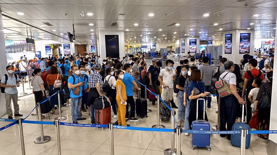Khách bay nội địa tăng hơn 500% trong tháng 11 -0