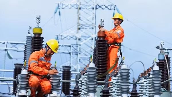 Kinh doanh khó khăn, EVNNPC nỗ lực tiết giảm chi phí