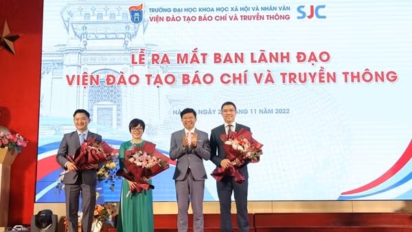 Xứng đáng là trung tâm nghiên cứu và đào tạo uy tín về báo chí - truyền thông