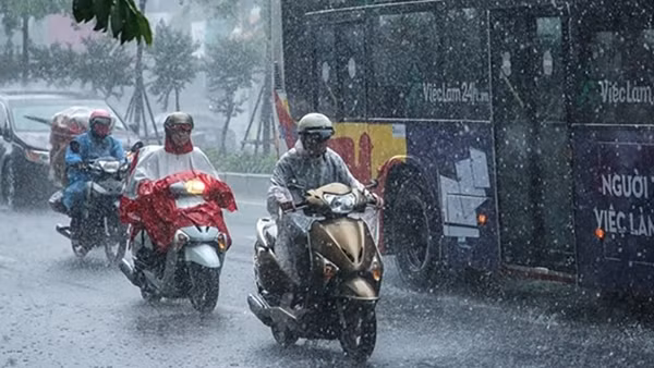 Mưa giông khắp ba miền
