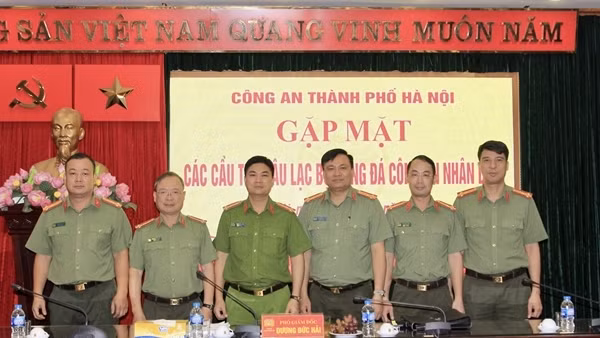Chuyển giao Câu lạc bộ bóng đá CAND về Công an TP Hà Nội