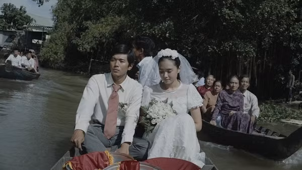 “Tro tàn rực rỡ” được vinh danh tại Liên hoan phim 3 châu lục năm 2022
