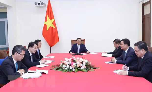 Thủ tướng Phạm Minh Chính điện đàm với Thủ tướng Pháp Elisabeth Borne -0
