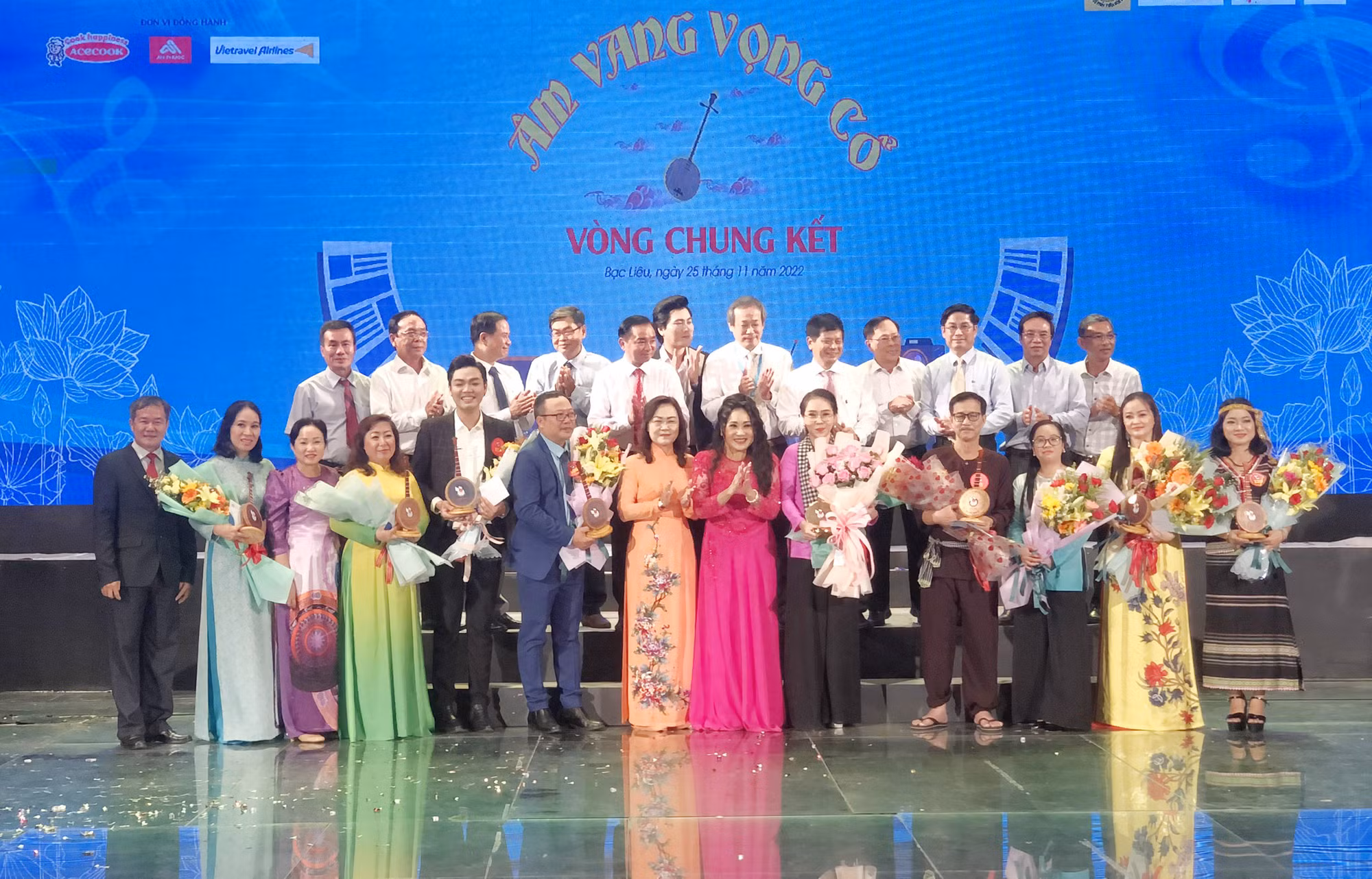 Chung kết cuộc thi “Tiếng hát người làm báo” -0