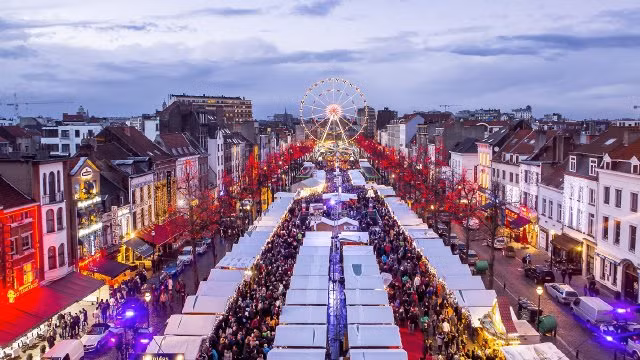 Có gì tại khu chợ Giáng sinh thú vị nhất thế giới năm 2022 -0