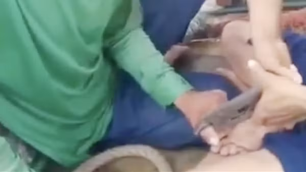 Lấy lời khai 3 người liên quan vụ ngư phủ bị hành hạ trên tàu cá