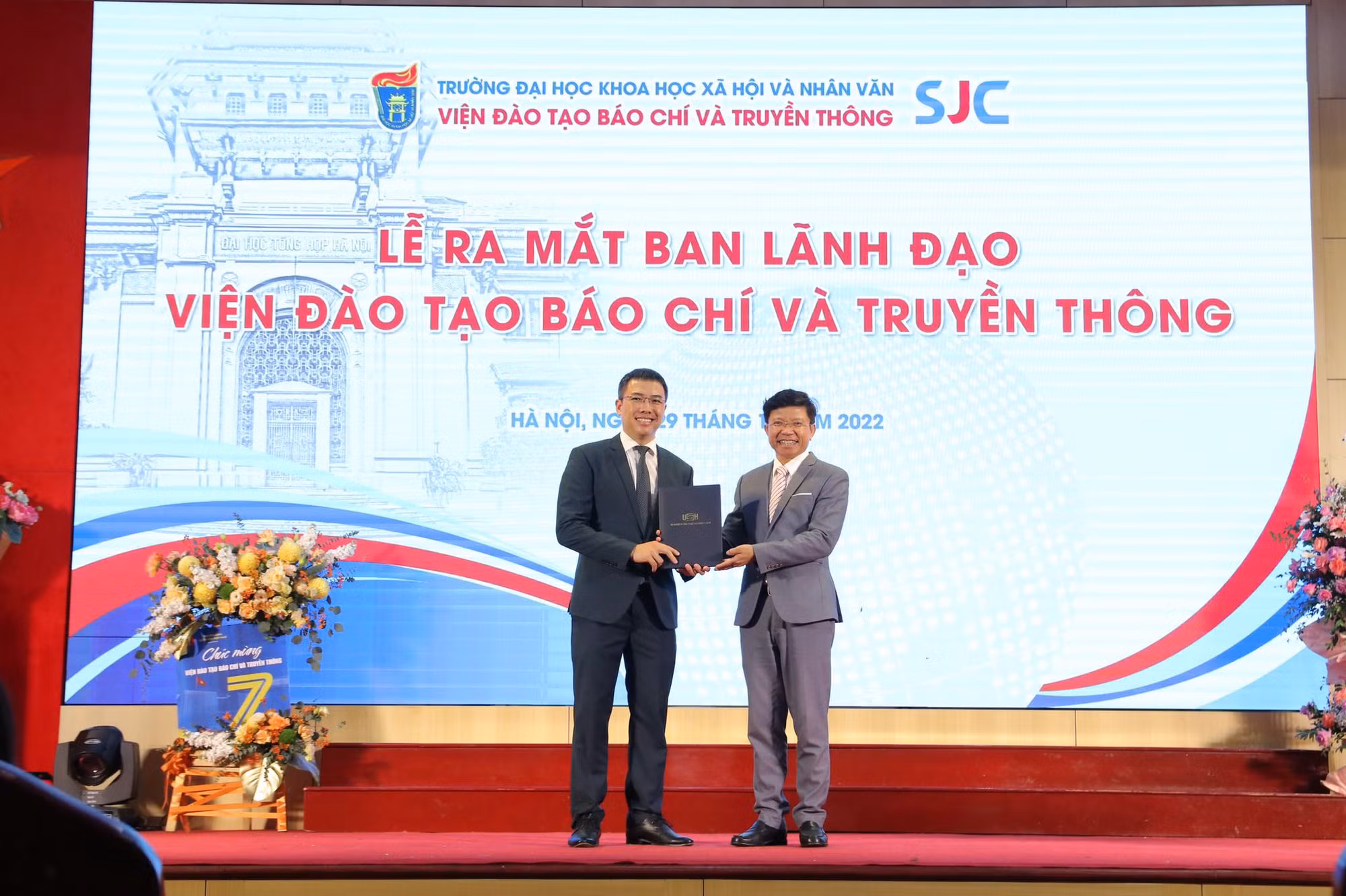 Xứng đáng là đơn vị uy tín hàng đầu về nghiên cứu và đào tạo báo chí truyền thông -0