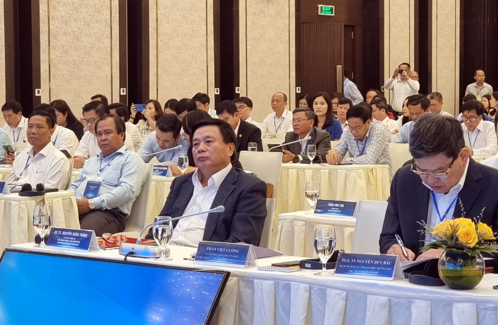 Phát triển công nghiệp văn hóa, du lịch gắn với phát triển địa phương -0