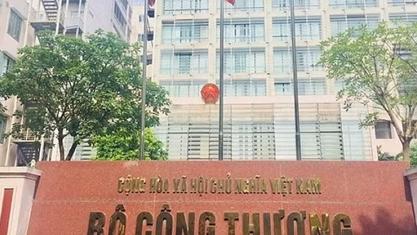 Bộ Công Thương giảm 3 đầu mối nhưng có thêm Ủy ban Cạnh tranh quốc gia