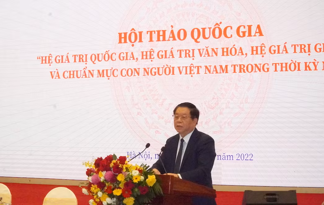 Làm rõ hệ giá trị quốc gia, hệ giá trị văn hóa, hệ giá trị gia đình và chuẩn mực con người Việt Nam trong thời kỳ mới -0