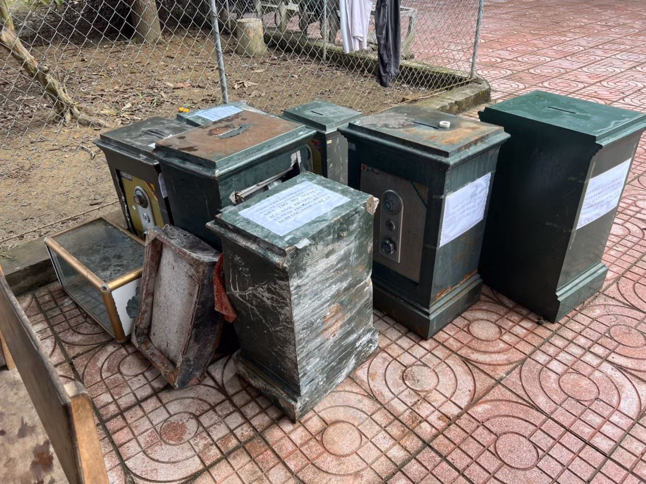 Nhóm chuyên “đột vòm” nhà thờ, đền chùa liên tỉnh sa lưới -0