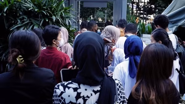 Động đất rung chuyển Indonesia, hàng trăm người thương vong