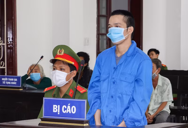 Đánh chết người vì không xin được tiền mua rượu -0