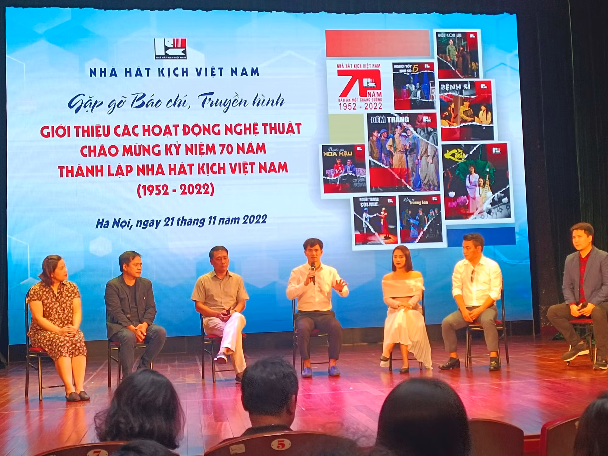Nhà hát Kịch Việt Nam “chơi lớn” - giới thiệu liên tiếp 8 vở trong 10 buổi biểu diễn -0