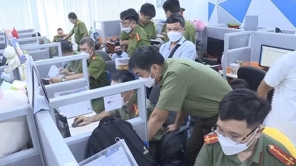 Khi những kẻ núp bóng nhân viên công ty tài chính để khủng bố đòi nợ