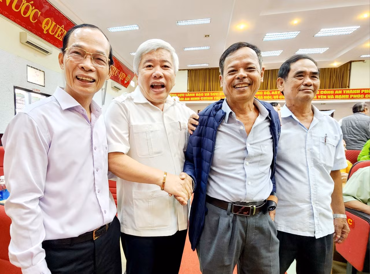 Gặp mặt kỷ niệm 60 năm Ngày thành lập Ban An ninh Đặc khu Quảng Đà -0