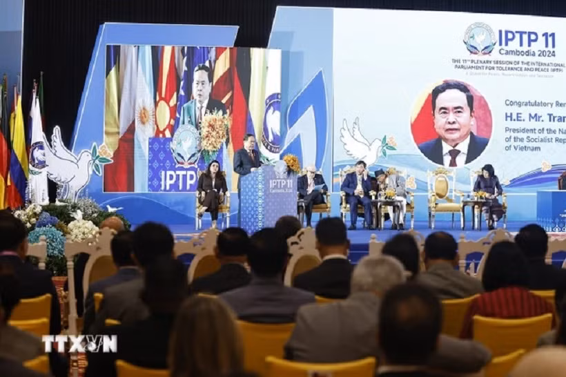 Chủ tịch Quốc hội dự và phát biểu tại Phiên họp toàn thể lần thứ 11 của IPTP -0