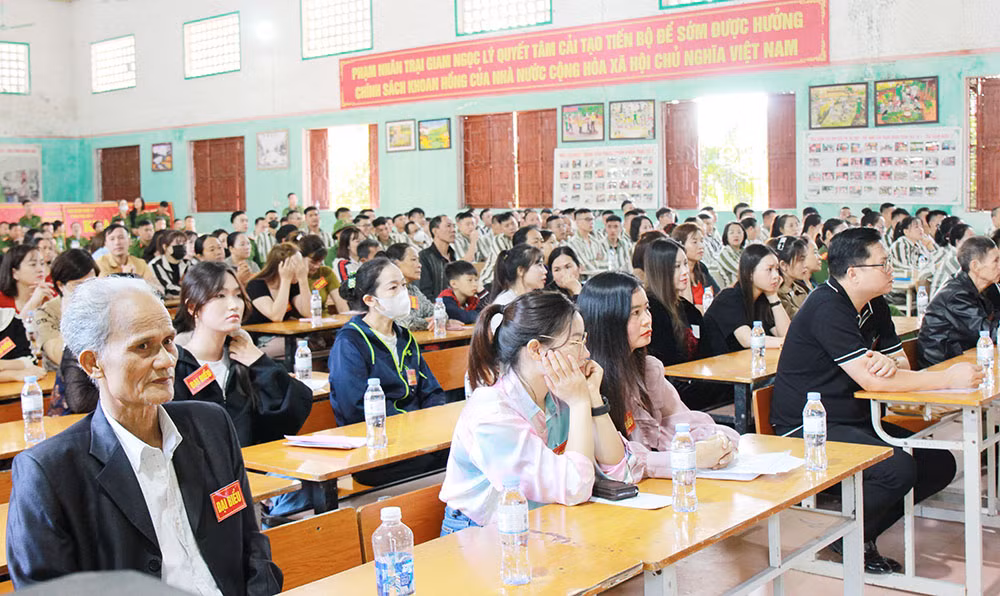 gia đình.jpg -0