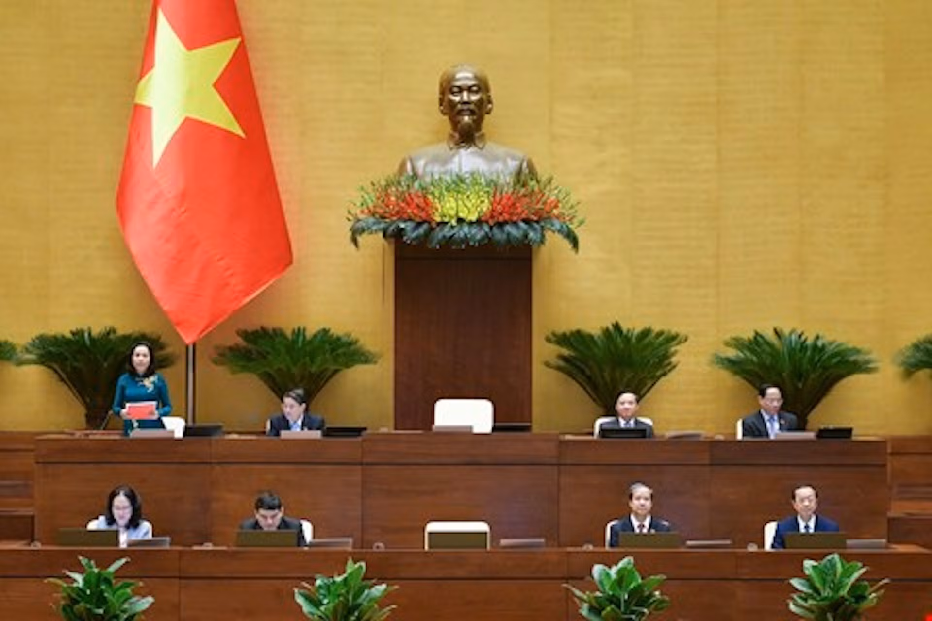 Xếp lương cao nhất trong bậc lương phải đi kèm với nghĩa vụ xây dựng môi trường giáo dục thân thiện -0