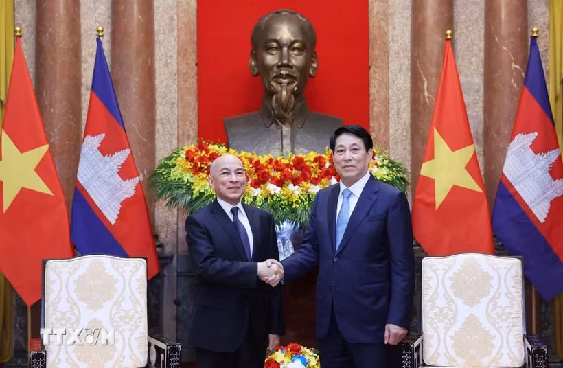 Chủ tịch nước Lương Cường hội kiến Quốc vương Campuchia -0