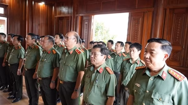Cụm thi đua số 8 tổng kết phong trào thi đua “Vì an ninh Tổ quốc” năm 2024
