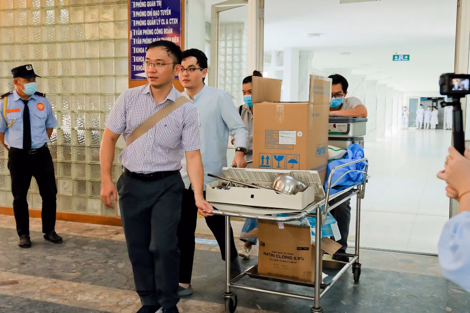 Phối hợp liên viện trong cả nước ghép thành công 7 đơn vị tạng từ người cho chết não -8
