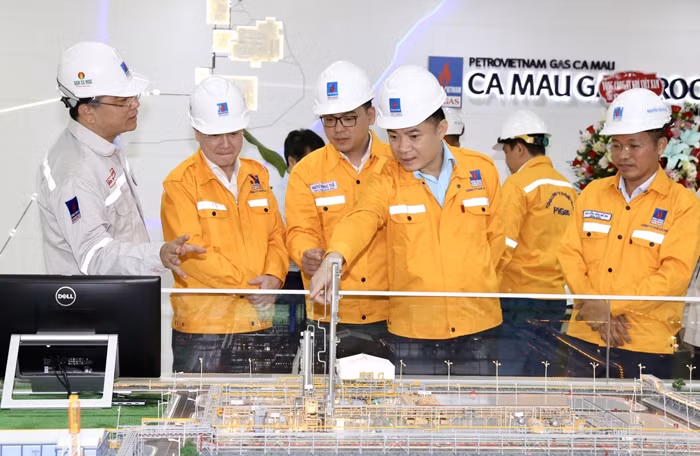 Petrovietnam: “Một đội ngũ – Một mục tiêu”, cho ngọn lửa năng lượng quốc gia luôn rực sáng -1