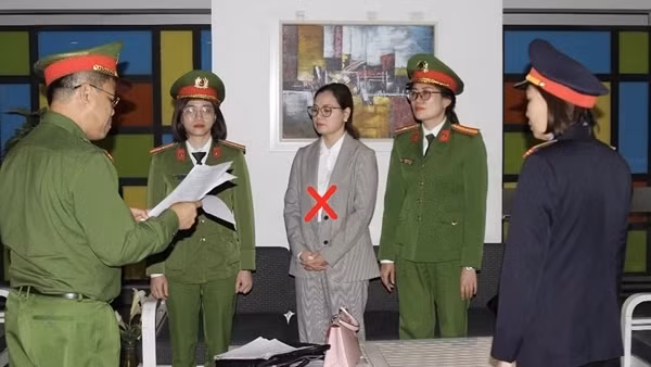 Bắt Cục trưởng Cục Hải quan Hà Nam Ninh về tội nhận hối lộ