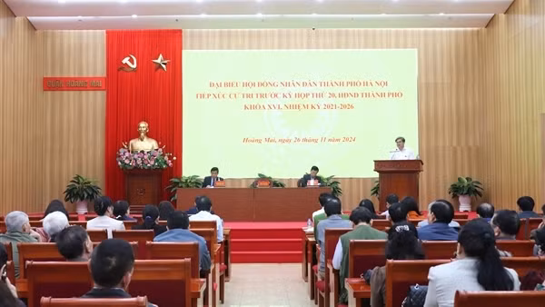 Tiếp xúc cử tri Hà Nội cuối năm: "Nóng" vấn đề cải tạo chung cư cũ, thiếu điểm đỗ xe
