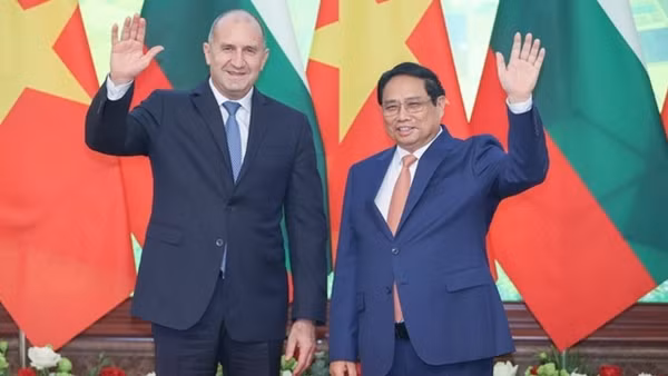 Thủ tướng Phạm Minh Chính hội kiến Tổng thống Bulgaria