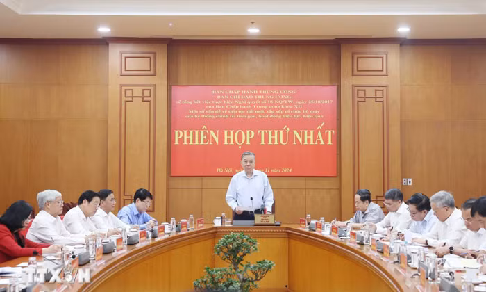 Không để bộ máy cồng kềnh kìm hãm sự phát triển -0