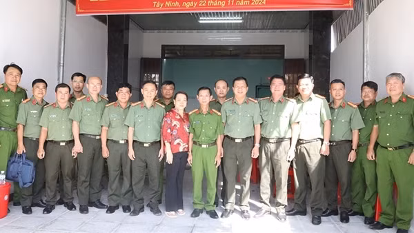 Cụm thi đua số 10 đấu tranh hiệu quả với tội phạm nguy hiểm