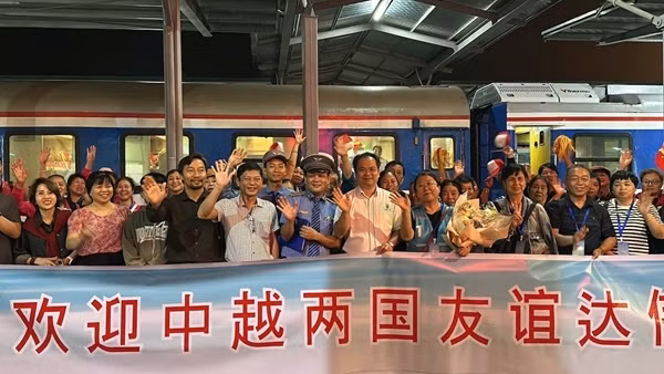 Tàu hoả Việt Nam hút khách du lịch Trung Quốc