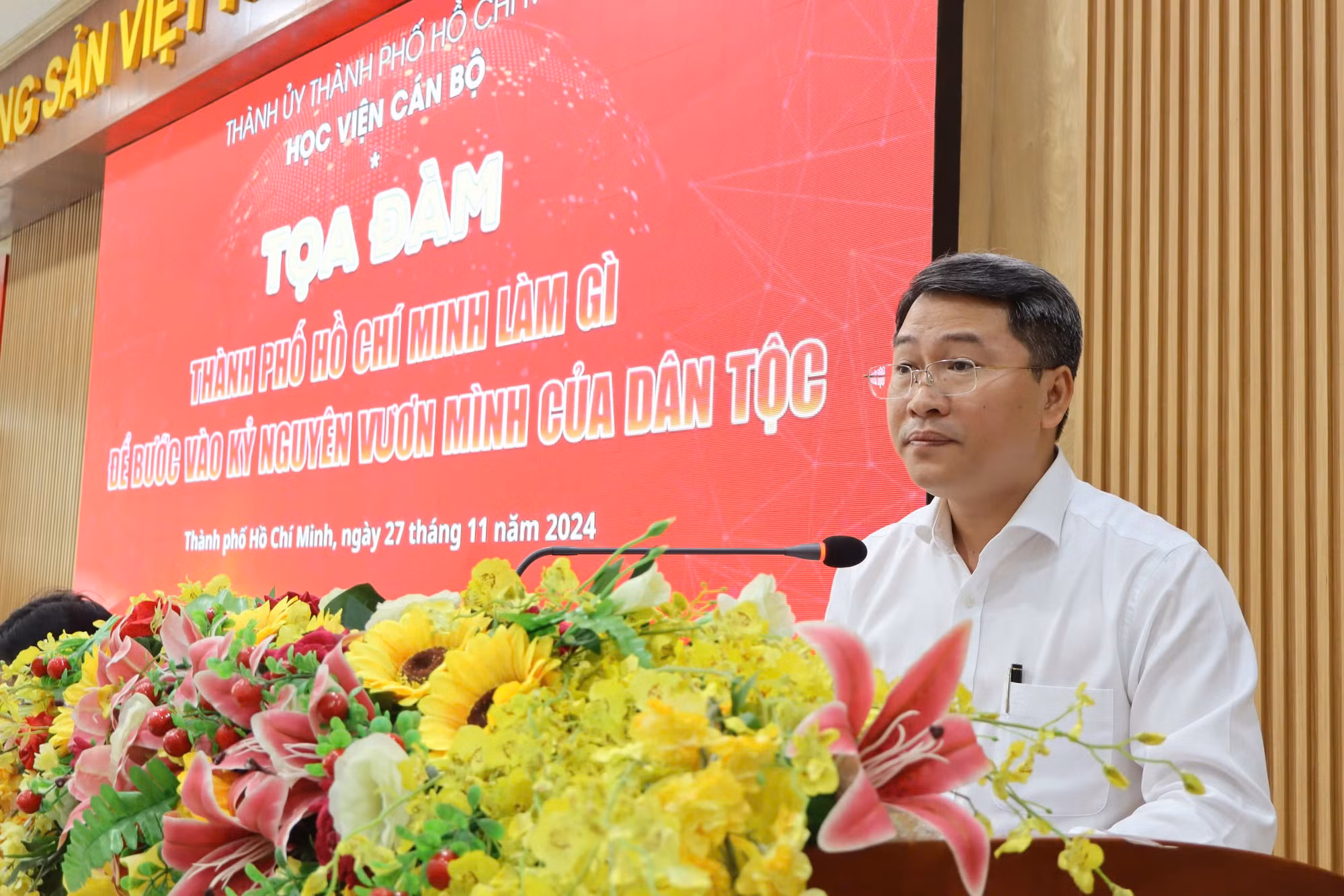 Để vững bước vào kỷ nguyên mới, TP Hồ Chí Minh phải có giải pháp đối với các “điểm nghẽn” -0