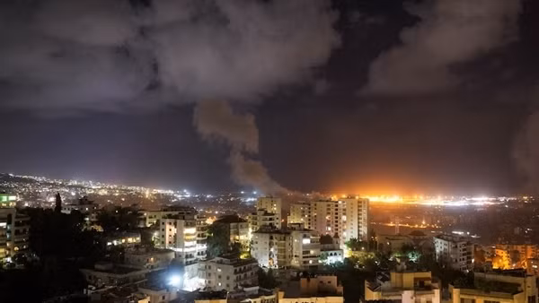 Hezbollah dội mưa rocket xuống Tel Aviv, đáp trả đòn tấn công vào Lebanon