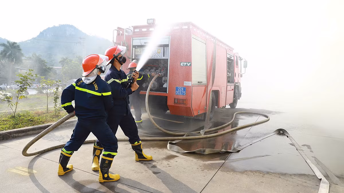 Tuyên Quang: Tổ chức diễn tập phương án chữa cháy và CNCH cấp tỉnh năm 2024 -1