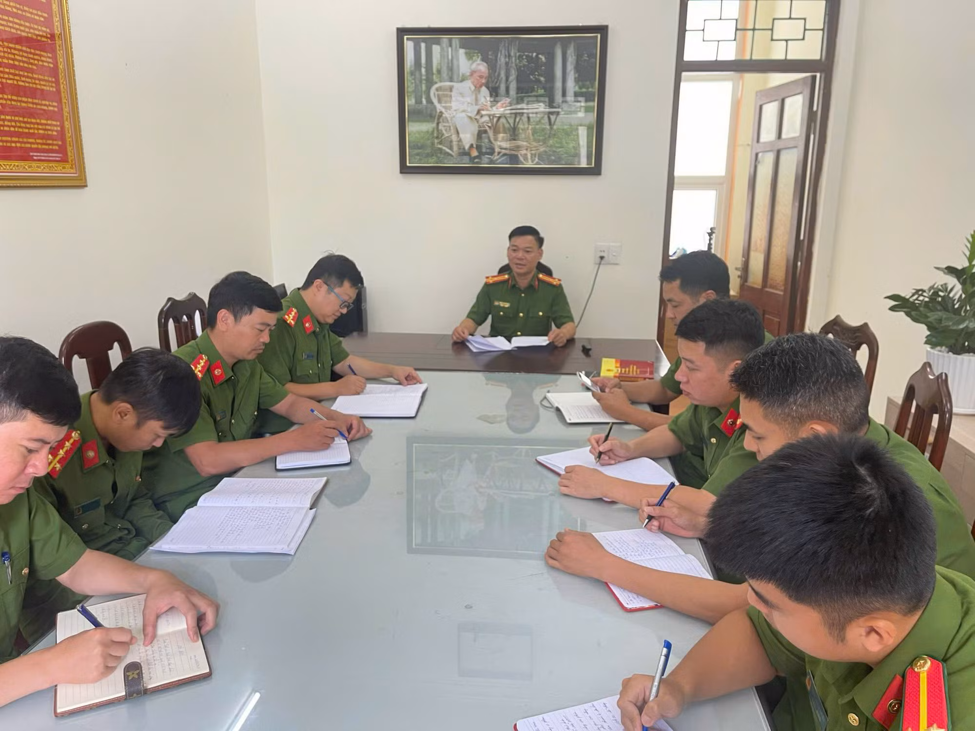 Bài 2: Tiên phong trong quán triệt, triển khai thực hiện Nghị quyết của Đảng về phòng, chống ma túy -0