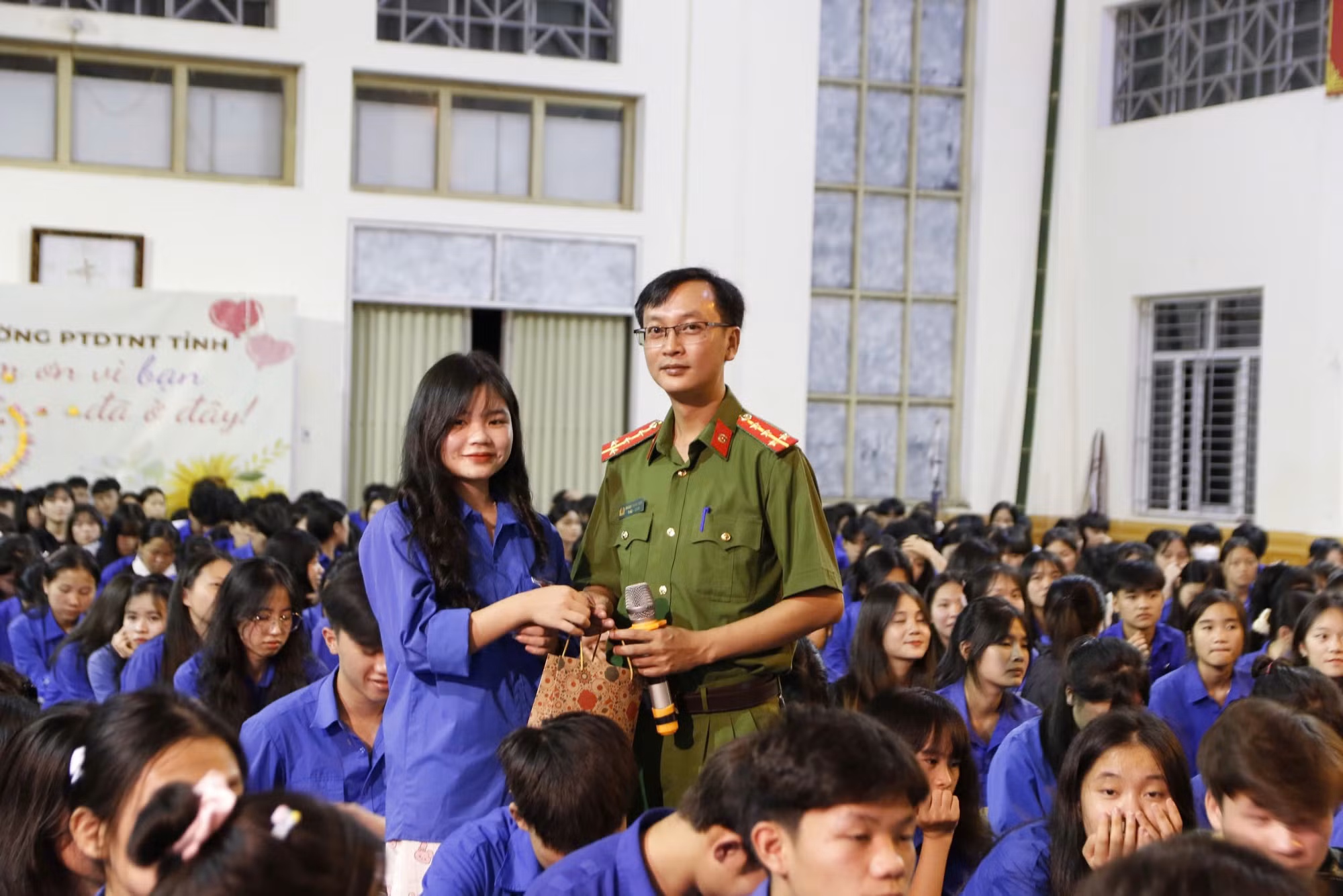 Bài 1: Ghi ở đơn vị mũi nhọn trong phòng, chống ma túy -0