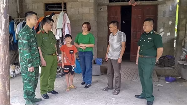 Chuyện làm sạch địa bàn của Công an xã vùng biên