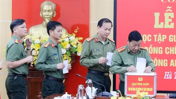 Phát động học tập gương dũng cảm của Thượng úy Trần Trung Hiếu