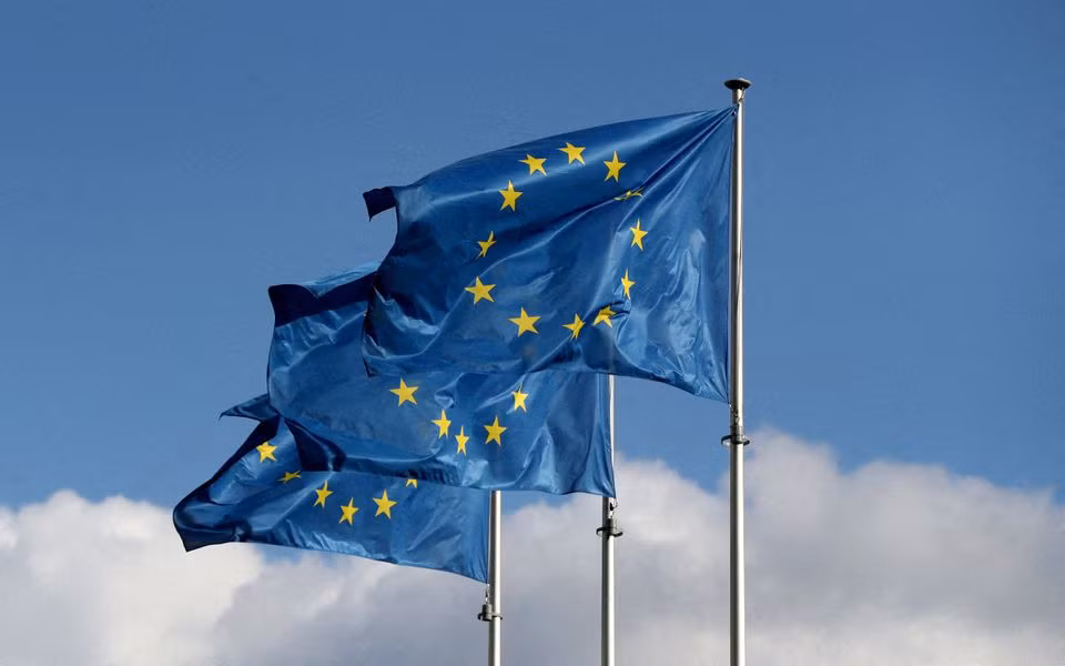 eu có th- tiên phong v-i b- lu-t m-i si-t ch-t qu-n lý ai.jpg -0