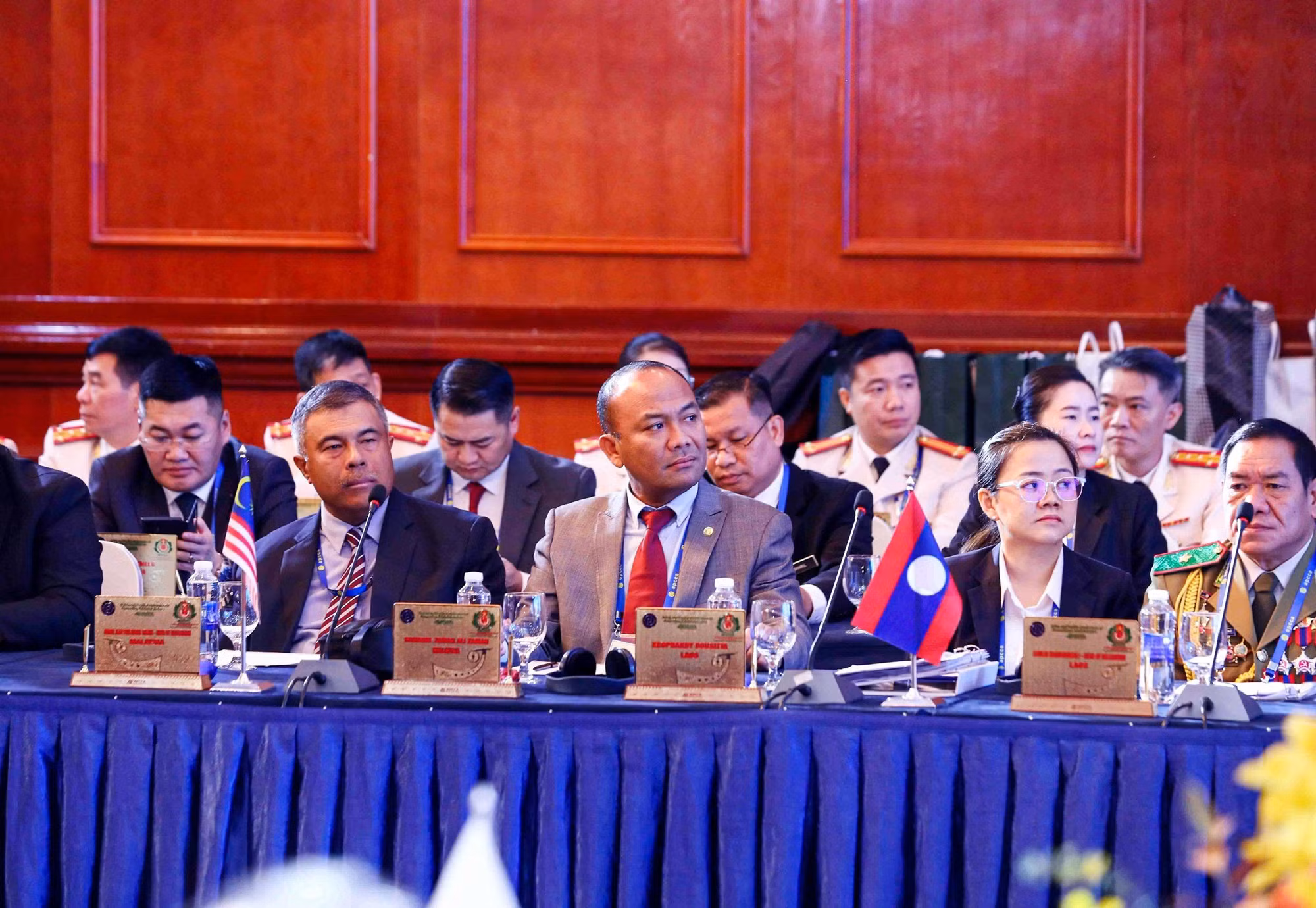 đb1.jpg -4