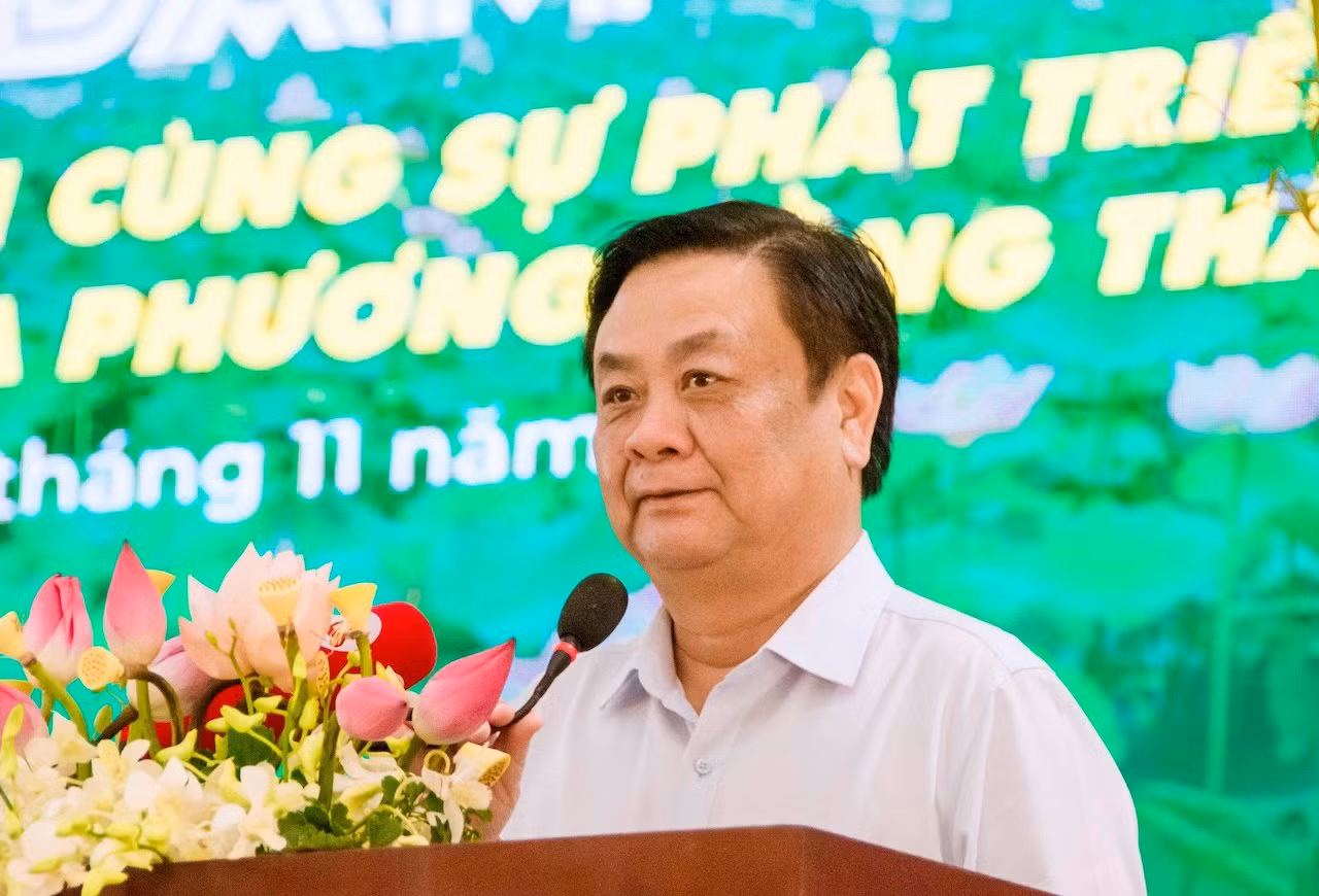 Hội quán đồng hành phát triển kinh tế, xã hội đất sen hồng -0