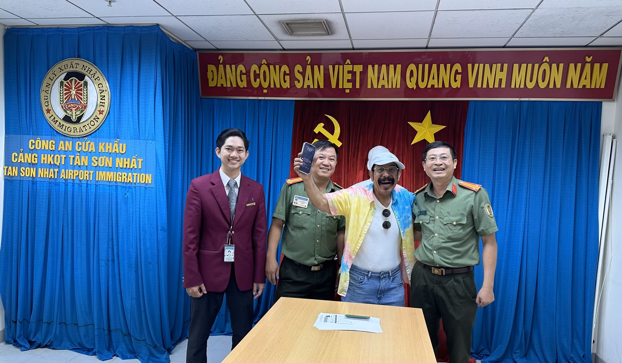nhan.jpg -0