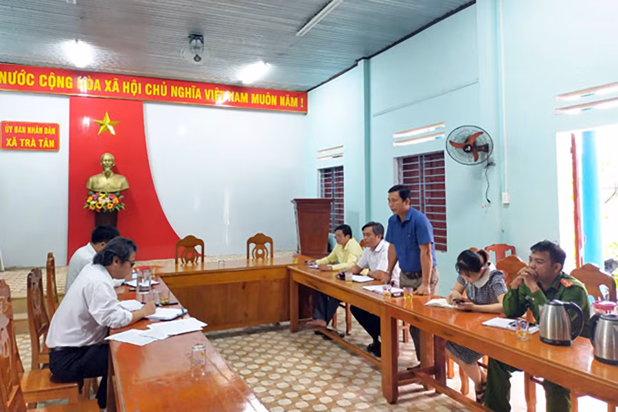 bhxh huyện bắc trà my làm việc xã an toàn khu (1).jpg -0