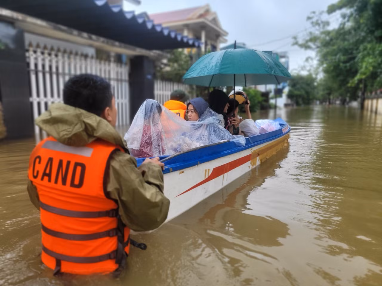 Thủ tướng yêu cầu vận hành an toàn hồ chứa, không để xảy ra lũ nhân tạo -0