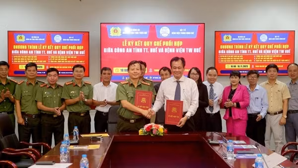Công an Thừa Thiên Huế ký kết quy chế phối hợp bảo đảm ANTT trong lĩnh vực y tế
